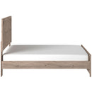 Signature Design by Ashley Senniberg B1191B3 King Panel Bed IMAGE 3